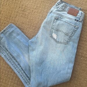 Lucky Brand Light Wash Denim Jeans
